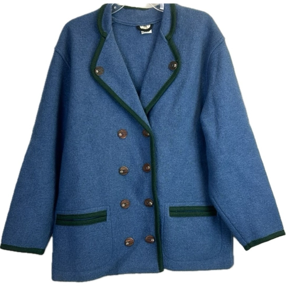 Reine Schurwolle 100% Pure New Wool Women’s Coat with beautiful floral buttons